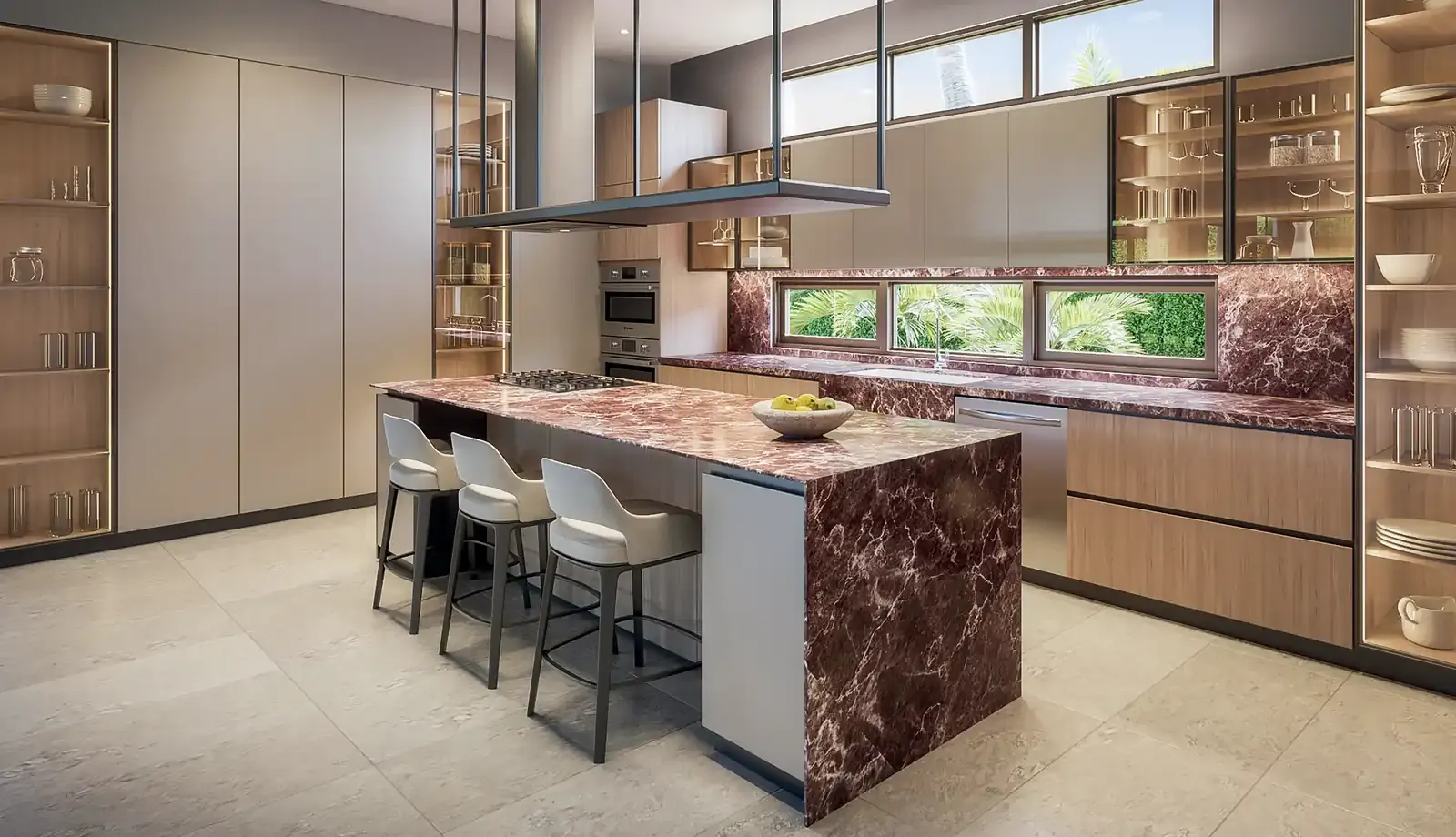 Cocina con isla de mármol y gabinetes de madera en una casa de Paseo del Este, Costa del Este